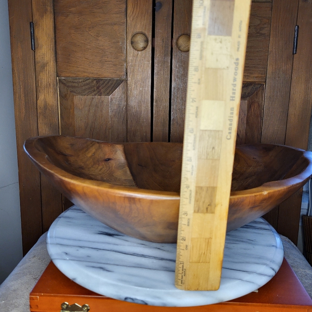 Elegant Wooden Bowl Set - Picture 14 of 17